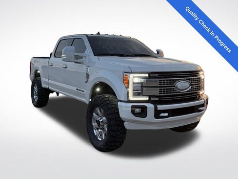 Used 2019 Ford F250 Lariat w/ Chrome Package AWD/4WD image 1