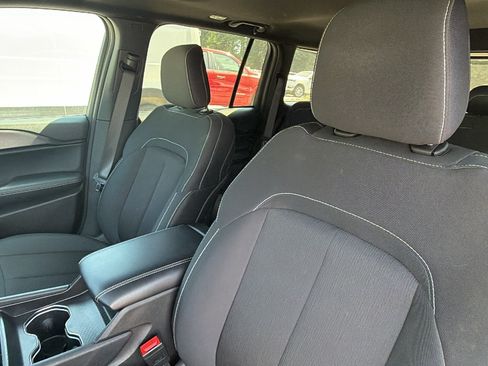 Used 2025 Jeep Grand Cherokee Laredo X RWD image 18