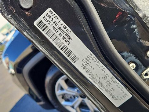 New 2026 Jeep Compass Latitude image 34