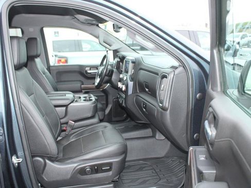 Used 2019 GMC Sierra 1500 SLT w/ X31 Off-Road Package image 12