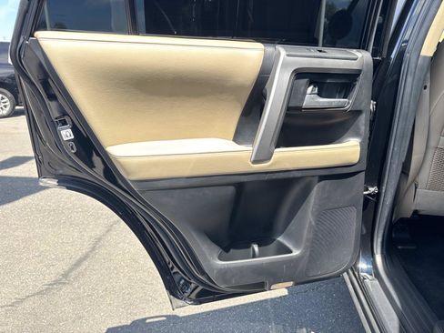 Used 2022 Toyota 4Runner SR5 Premium w/ Moonroof Package RWD image 25