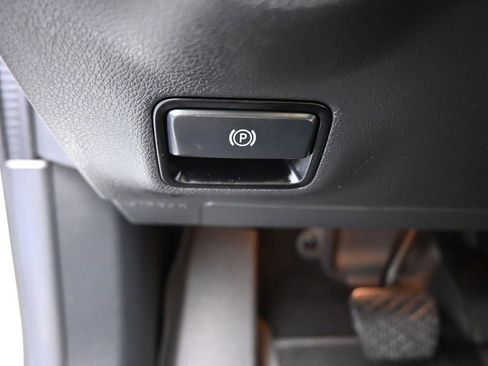 Used 2018 Mercedes-Benz GLA 250 4MATIC image 28