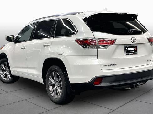 Used 2015 Toyota Highlander XLE AWD/4WD image 11