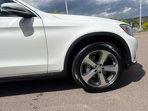 Used 2016 Mercedes-Benz GLC 300 4MATIC image 33
