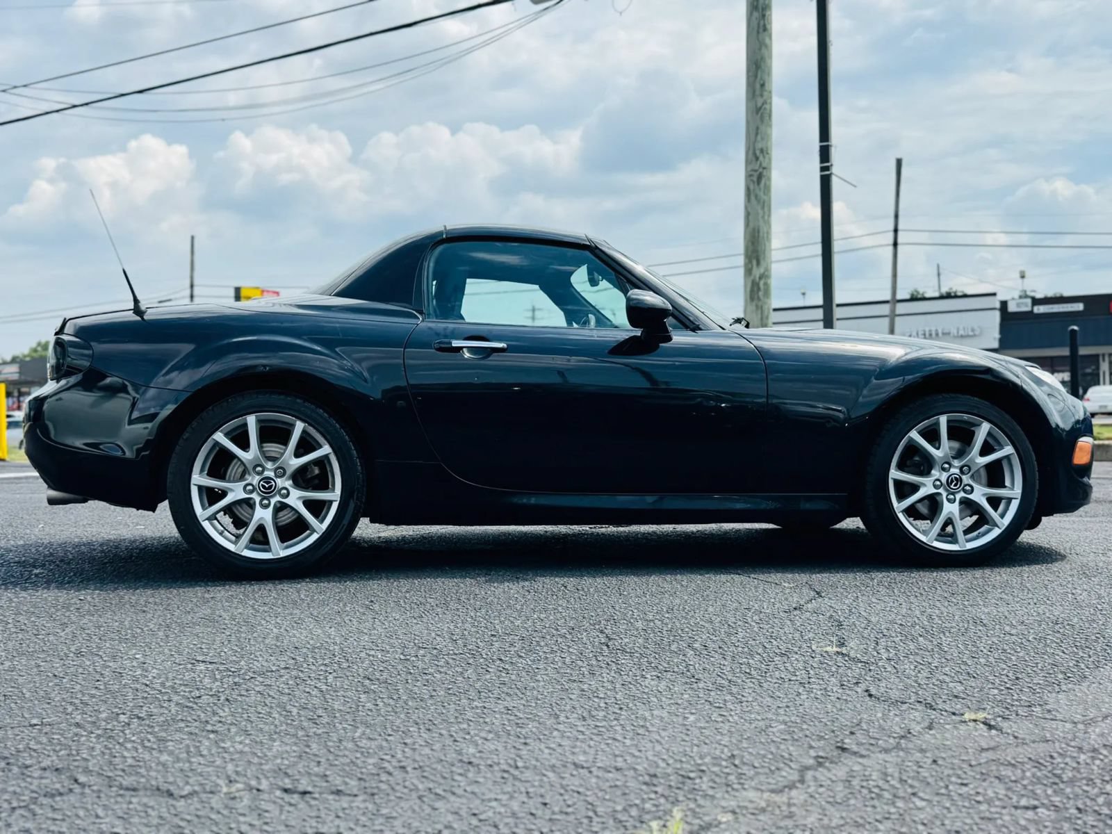 Used 2014 MAZDA MX-5 Miata Grand Touring RWD image 3