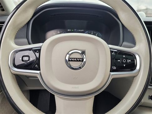 Used 2017 Volvo V90 T6 Cross Country image 25