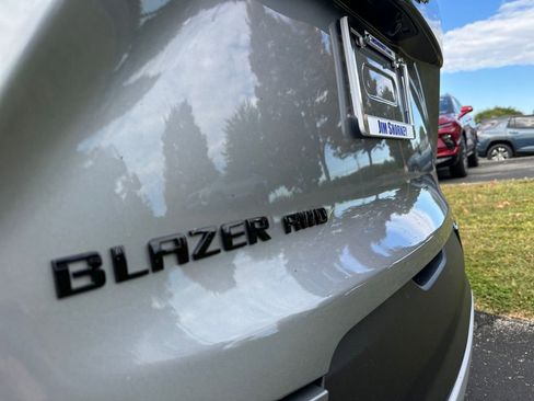 New 2025 Chevrolet Blazer LT w/ Convenience Package image 30