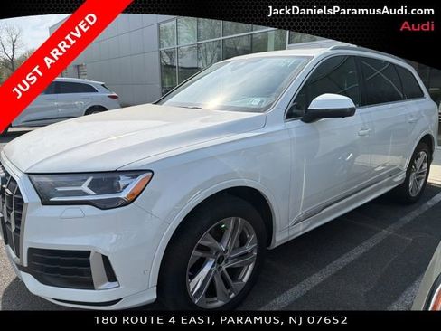 Used 2023 Audi Q7 2.0T Premium w/ Convenience Package image 1