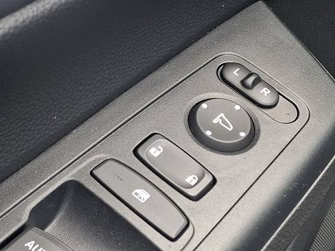 Certified 2025 Honda CR-V LX image 27
