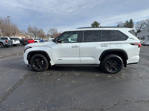 Used 2025 Toyota Sequoia Limited image 5