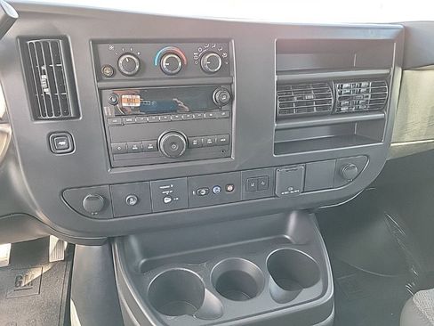 New 2025 GMC Savana 3500 LT w/ LT Preferred Equipment Group RWD image 14