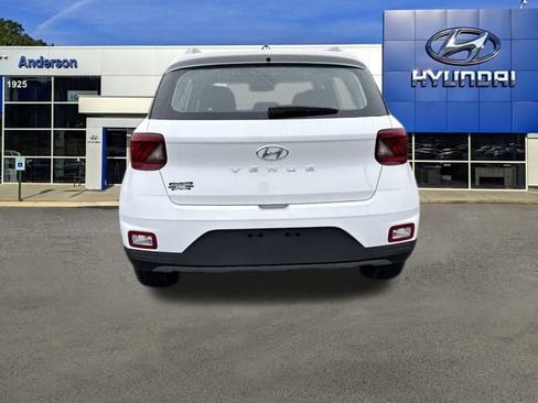 New 2026 Hyundai Venue SEL image 4