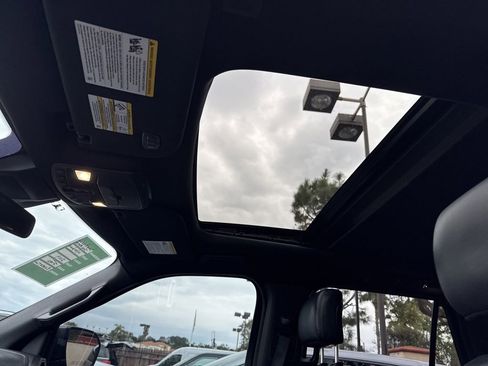 Used 2019 Ford Expedition Limited w/ Equipment Group 302A image 14