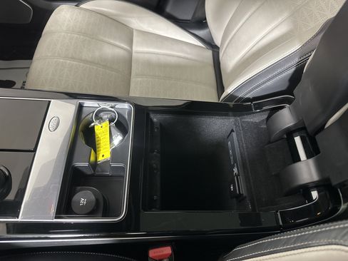 Used 2020 Land Rover Range Rover Velar R-Dynamic HSE image 20