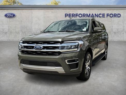 Certified 2024 Ford Expedition Max Limited RWD image 2