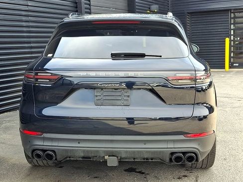 Certified 2023 Porsche Cayenne S Platinum AWD/4WD image 6