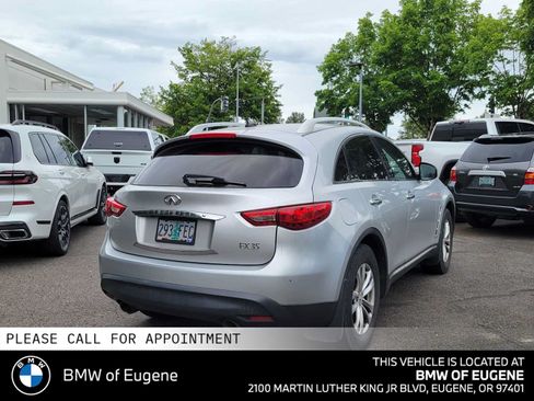 Used 2010 INFINITI FX35 AWD w/ Premium Pkg image 3