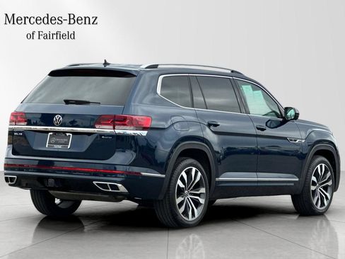 Used 2023 Volkswagen Atlas SEL Premium AWD/4WD image 2