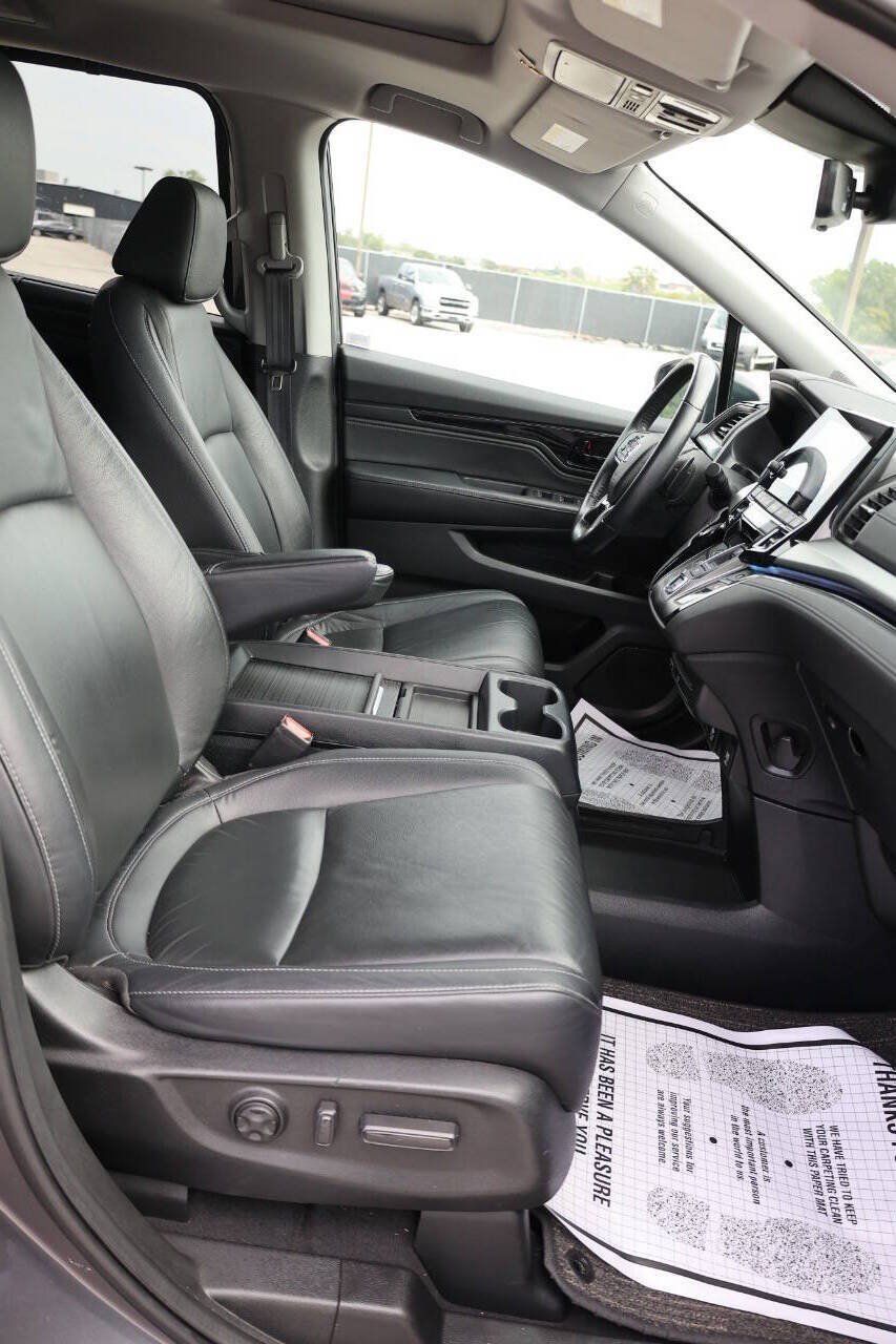 Used 2023 Honda Odyssey Touring image 15