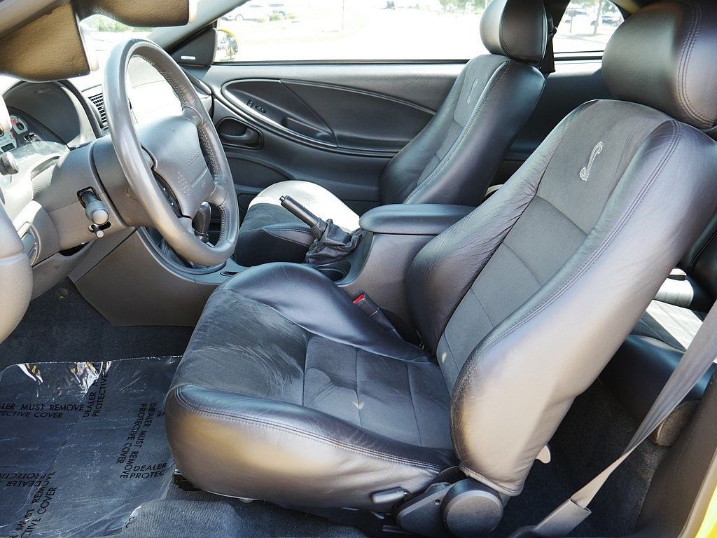 Used 2004 Ford Mustang Cobra RWD image 10