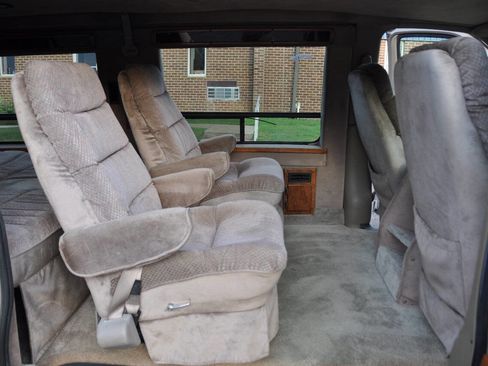 Used 1996 Chevrolet Express 1500 image 25