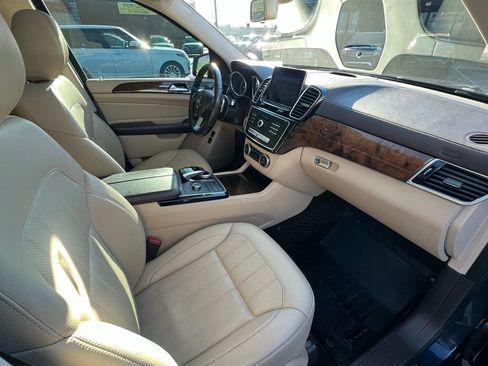 Used 2019 Mercedes-Benz GLS 450 4MATIC image 37