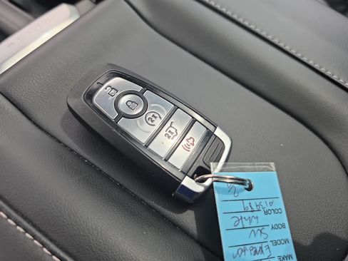 Used 2025 Ford Expedition Max Platinum AWD/4WD image 39