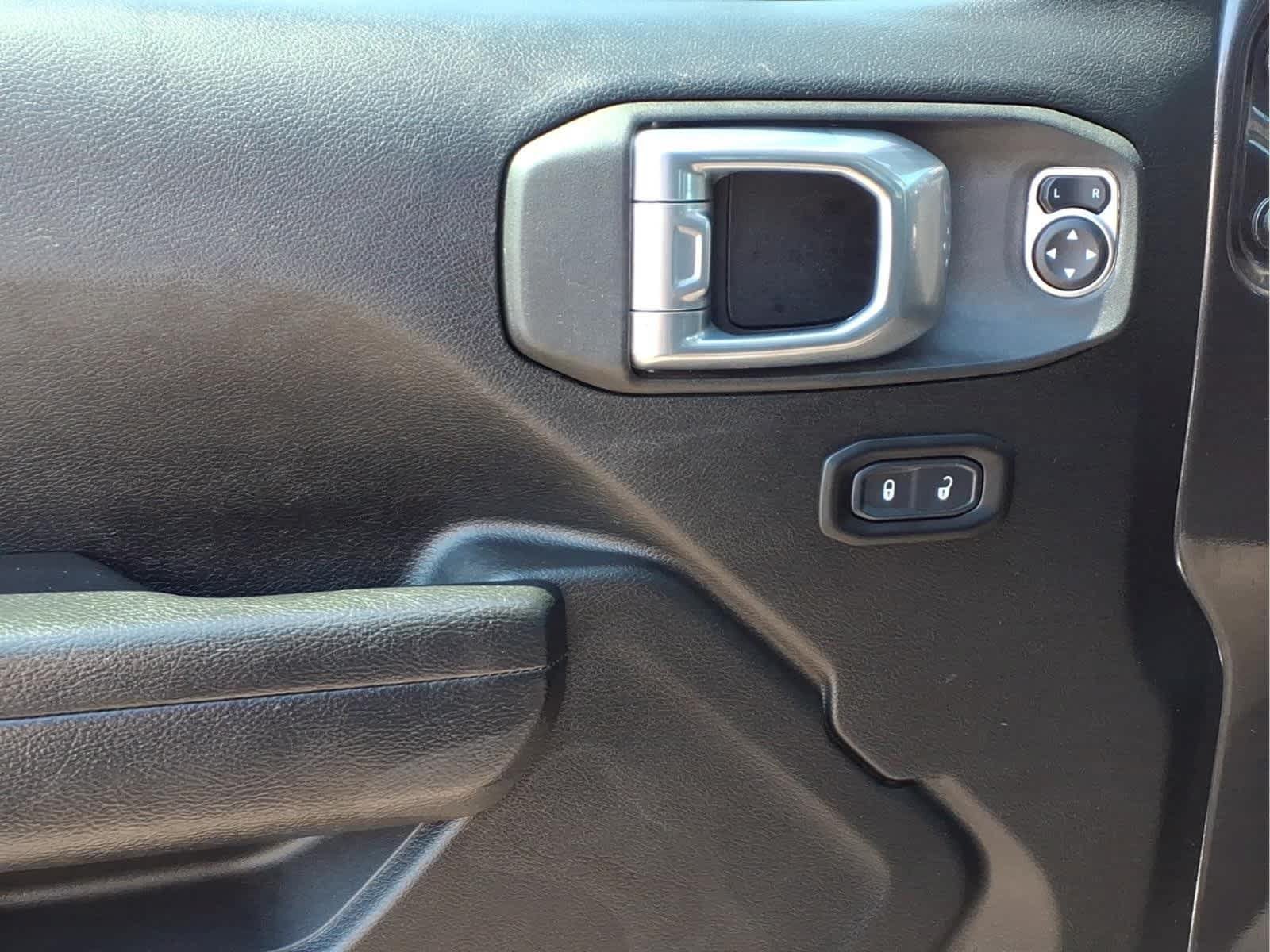 Used 2023 Jeep Wrangler Unlimited Sport AWD/4WD image 12