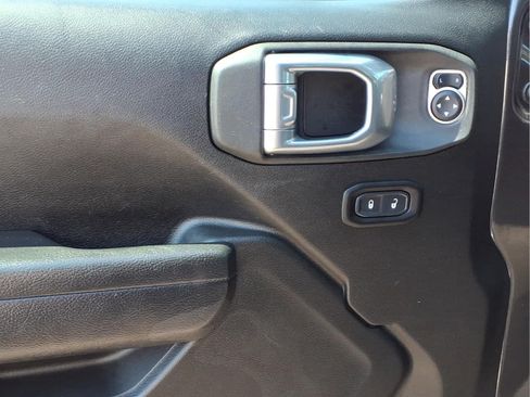 Used 2023 Jeep Wrangler Unlimited Sport AWD/4WD image 12
