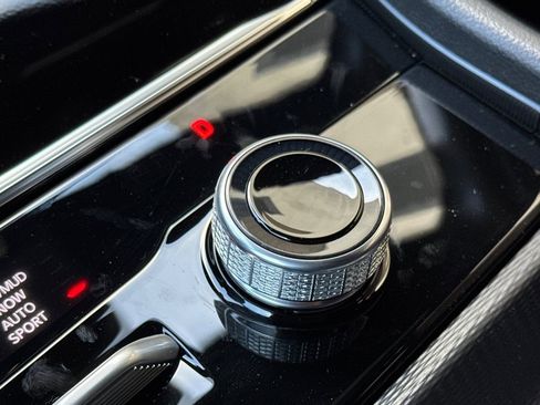 New 2025 Jeep Grand Cherokee L Limited w/ Black Appearance Package image 18