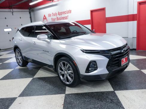 Used 2022 Chevrolet Blazer Premier w/ Enhanced Convenience Package AWD/4WD image 3