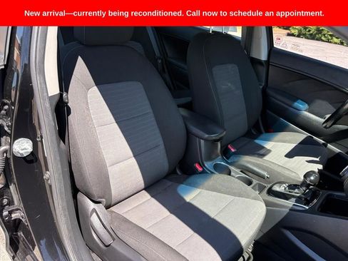 Used 2017 Kia Forte S image 17