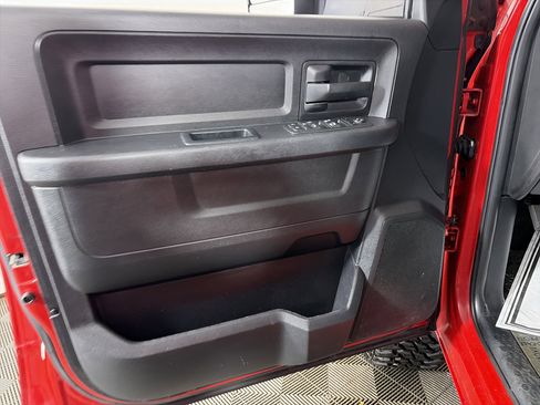 Used 2016 RAM 1500 Express image 28