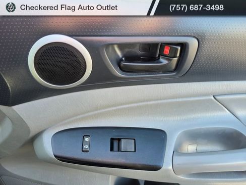 Used 2015 Toyota Tacoma PreRunner w/ SR5 Package image 44