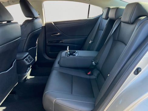 Certified 2023 Lexus ES 350 w/ Premium Package image 10