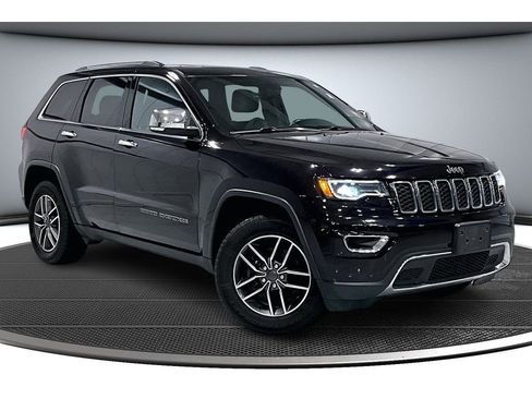 Used 2019 Jeep Grand Cherokee Limited w/ Luxury Group II image 2