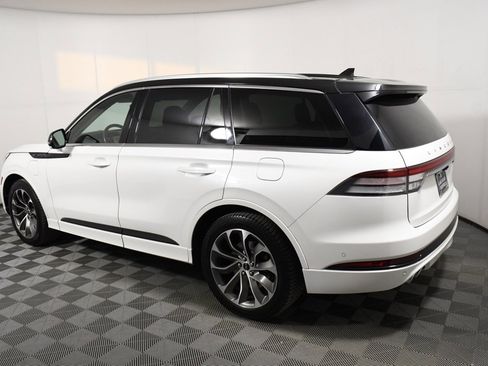 Used 2021 Lincoln Aviator Grand Touring w/ Equipment Group 302A image 3