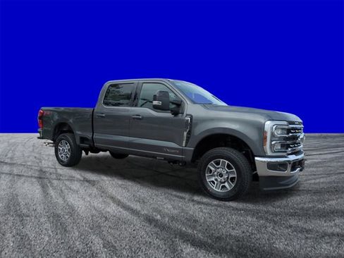 New 2026 Ford F250 Lariat w/ FX4 Off-Road Package image 2