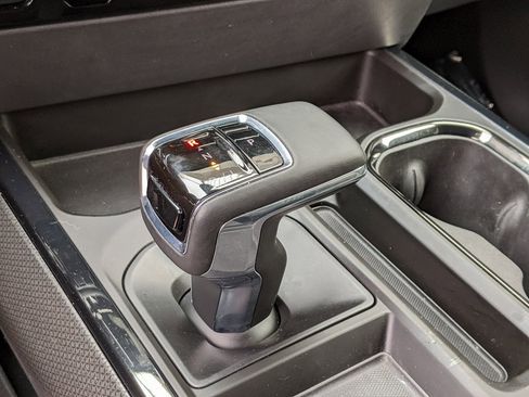 Used 2023 Chevrolet Silverado 1500 ZR2 w/ Technology Package image 20