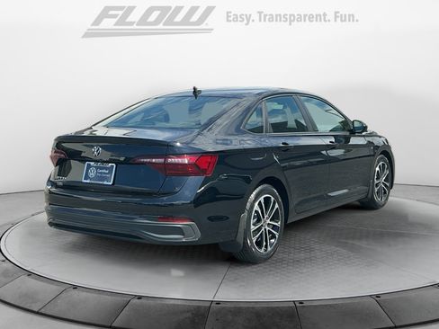 Certified 2024 Volkswagen Jetta Sport FWD image 9