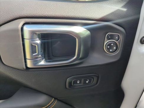 New 2026 Jeep Wrangler Unlimited Sahara AWD/4WD image 17