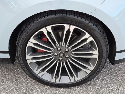 Used 2024 Land Rover Range Rover Velar Dynamic SE image 7