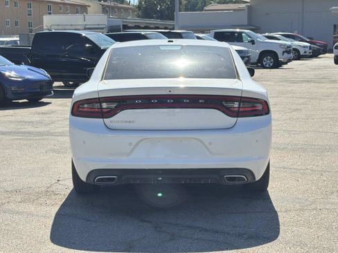Used 2022 Dodge Charger SXT image 4
