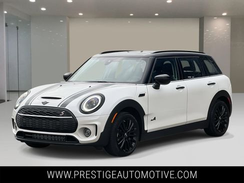 Used 2024 MINI Cooper Clubman S image 1