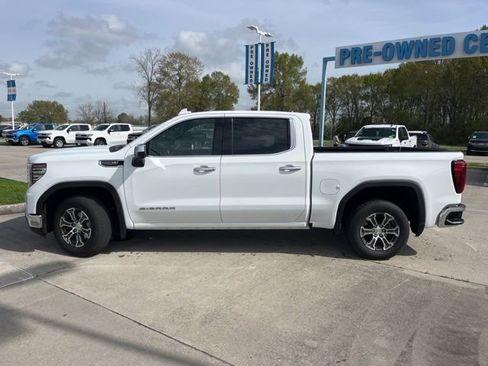 Used 2025 GMC Sierra 1500 SLT image 4