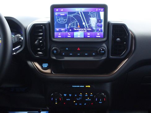 Used 2024 Ford Bronco Sport Outer Banks w/ Tech Package image 22