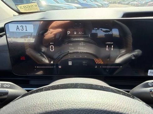New 2026 Kia Carnival LX FWD image 15