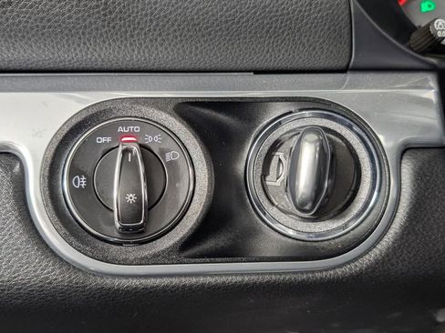 Certified 2023 Porsche 718 Boxster image 34