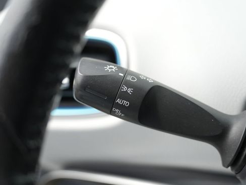 Used 2017 Toyota Prius Four w/ Advanced Technology Package FWD image 42