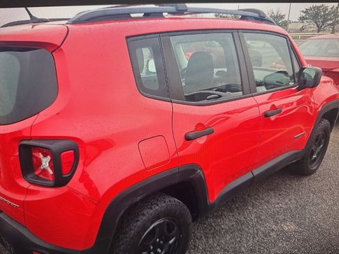 Used 2017 Jeep Renegade Sport w/ Power & Air Group image 4
